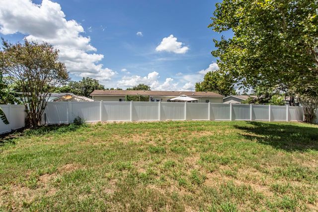 8336 CHANCE DRIVE, Lakeland, FL 33809
