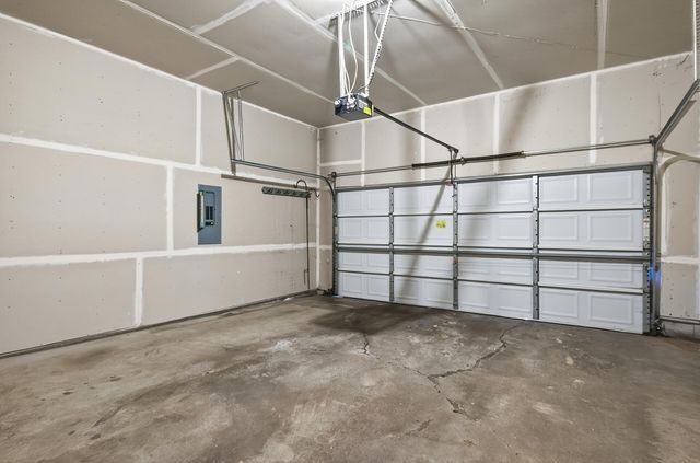 442 Meadowood Lane, Burnsville, MN 55337