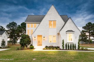 124 Pine Tree Point, Snow Hill, NC 28580