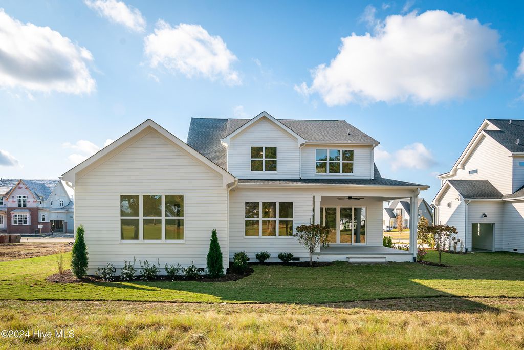 Image 36 of property listing at 124 Pine Tree Point, Snow Hill, NC 28580