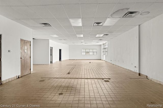 2300 S Schaefer Highway, Detroit, MI 48217