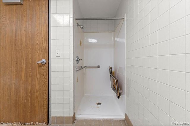 2300 S Schaefer Highway, Detroit, MI 48217