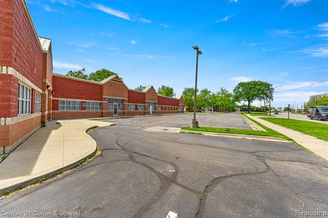 2300 S Schaefer Highway, Detroit, MI 48217