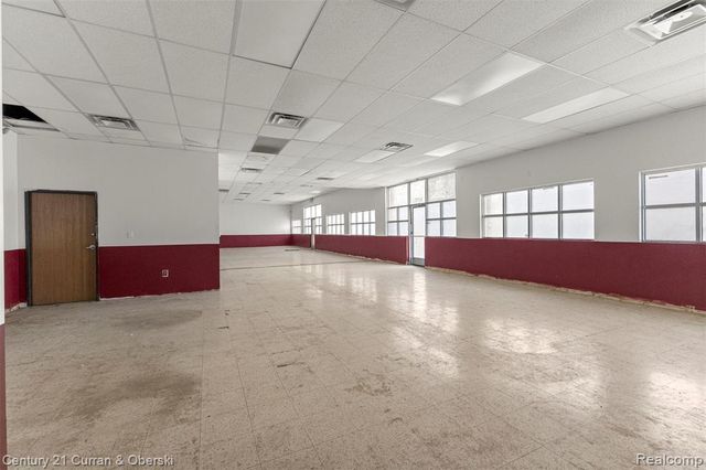 2300 S Schaefer Highway, Detroit, MI 48217