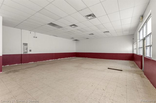 2300 S Schaefer Highway, Detroit, MI 48217