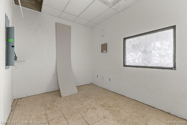 2300 S Schaefer Highway, Detroit, MI 48217