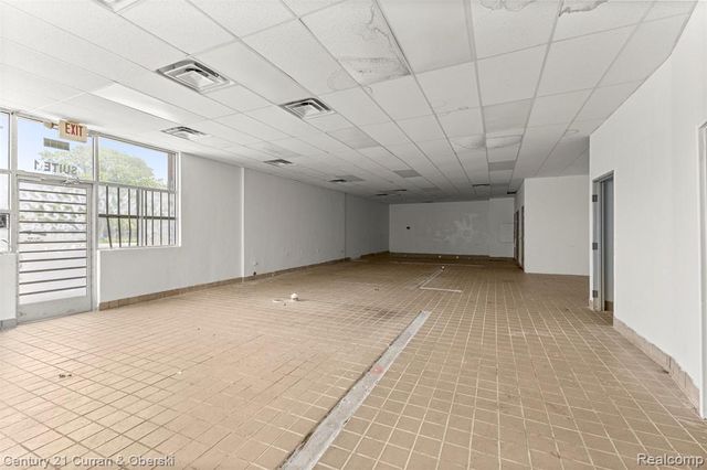 2300 S Schaefer Highway, Detroit, MI 48217