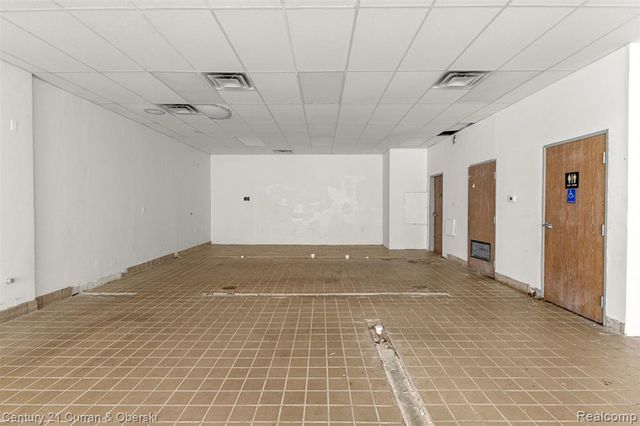 2300 S Schaefer Highway, Detroit, MI 48217