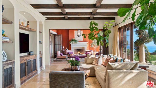 6093 Murphy Way, Malibu, CA 90265