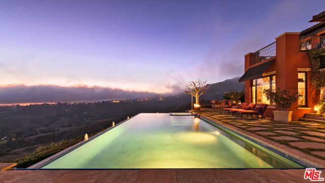 6093 Murphy Way, Malibu, CA 90265