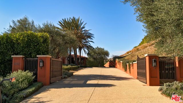 6093 Murphy Way, Malibu, CA 90265