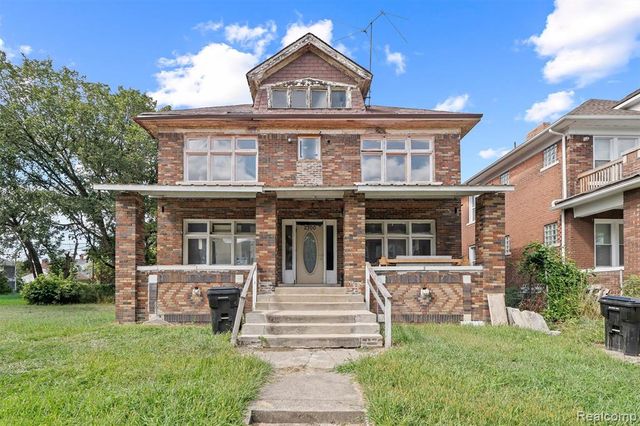 2300 W Buena Vista Street, Detroit, MI 48238