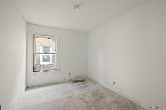 2300 W Buena Vista Street, Detroit, MI 48238
