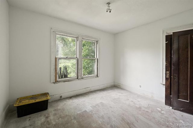 2300 W Buena Vista Street, Detroit, MI 48238