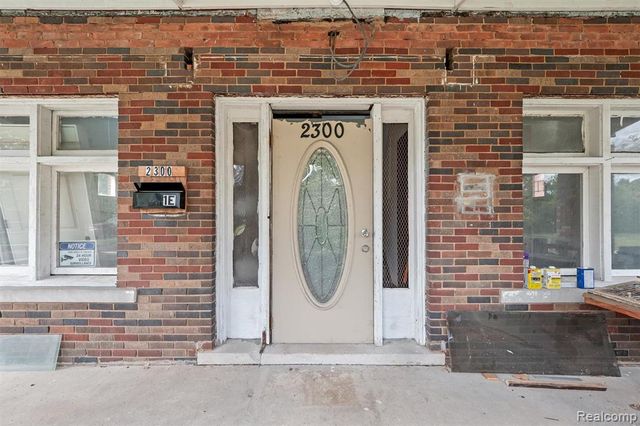 2300 W Buena Vista Street, Detroit, MI 48238