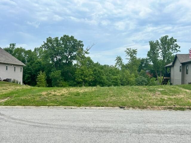 7518 Fawn Valley Drive, Schererville, IN 46375