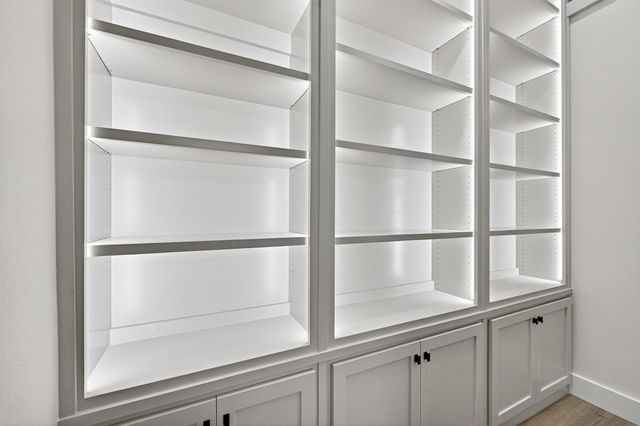 102 Huron Trail, Lake Kiowa, TX 76240