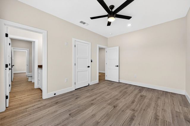 102 Huron Trail, Lake Kiowa, TX 76240