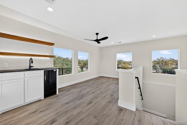 102 Huron Trail, Lake Kiowa, TX 76240