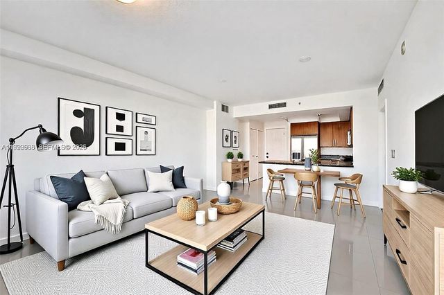 1830 Radius Dr 609, Hollywood, FL 33020