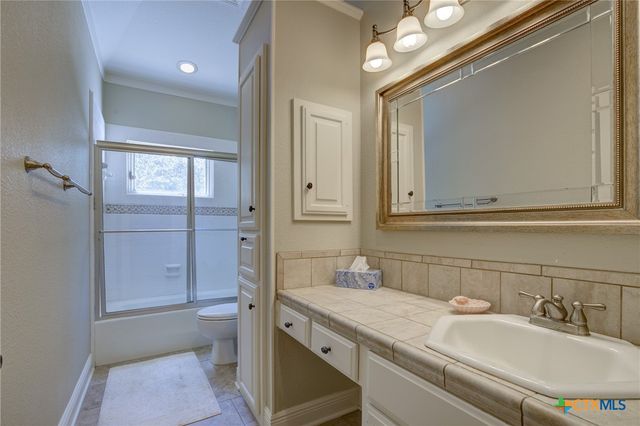 2317 Waterford Grace, New Braunfels, TX 78130