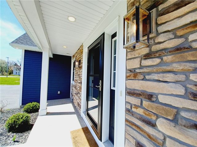 209 Whittier Road, Ogden, NY 14624