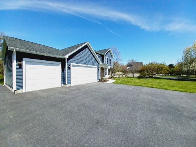 209 Whittier Road, Ogden, NY 14624