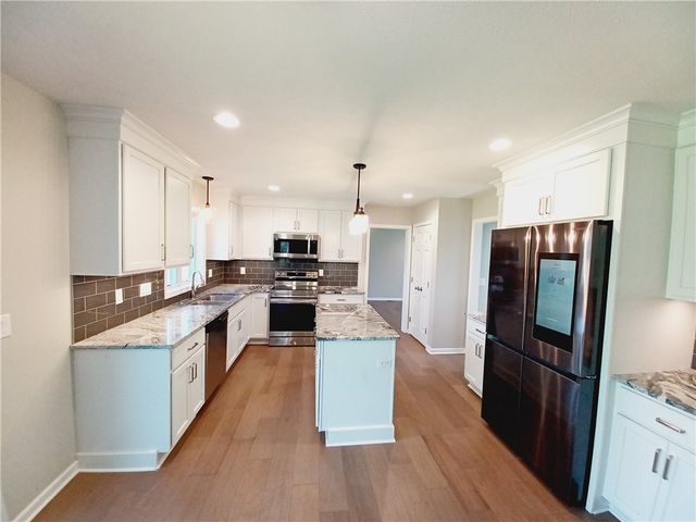 209 Whittier Road, Ogden, NY 14624