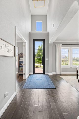 205 Woodlands CT, Lakeway, TX 78738