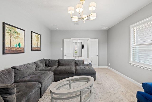 205 Woodlands CT, Lakeway, TX 78738