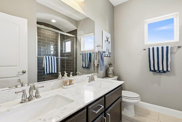 205 Woodlands CT, Lakeway, TX 78738