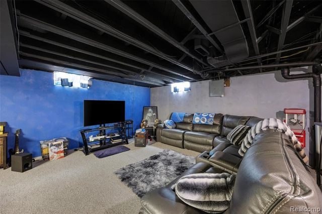 17361 Ego Avenue, Eastpointe, MI 48021