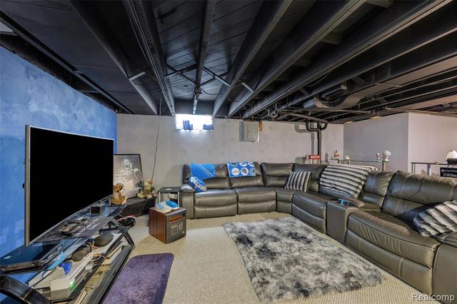 17361 Ego Avenue, Eastpointe, MI 48021