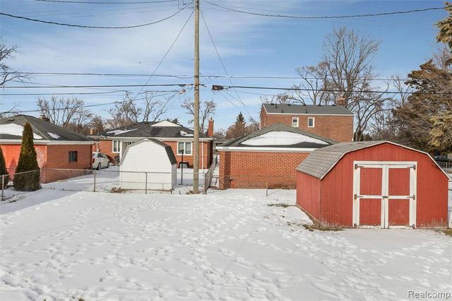 17361 Ego Avenue, Eastpointe, MI 48021