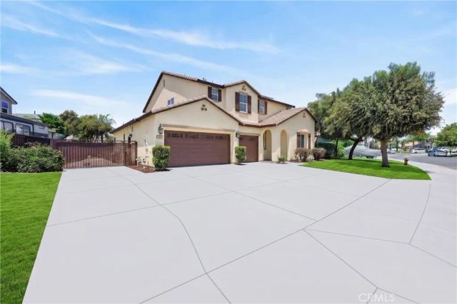 520 Overleaf Way, San Jacinto, CA 92582