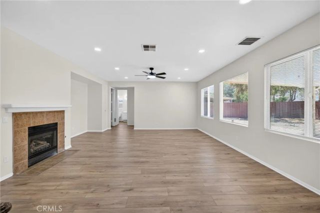 520 Overleaf Way, San Jacinto, CA 92582
