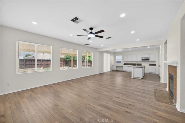 520 Overleaf Way, San Jacinto, CA 92582