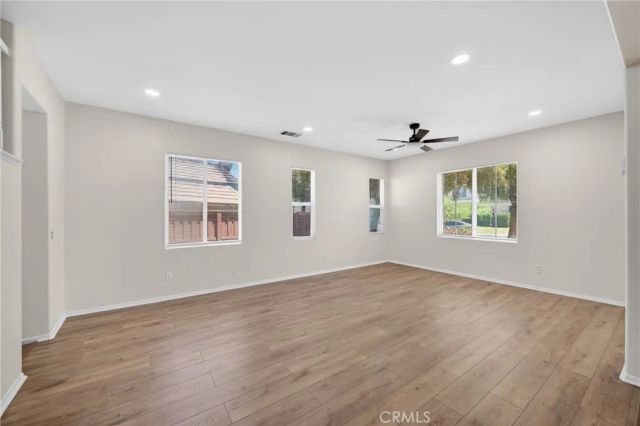 520 Overleaf Way, San Jacinto, CA 92582
