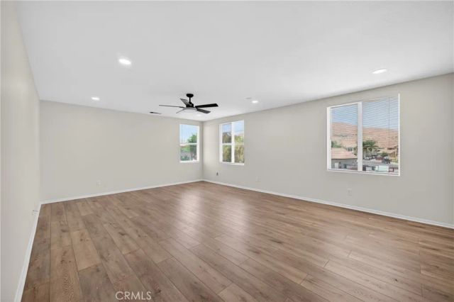 520 Overleaf Way, San Jacinto, CA 92582