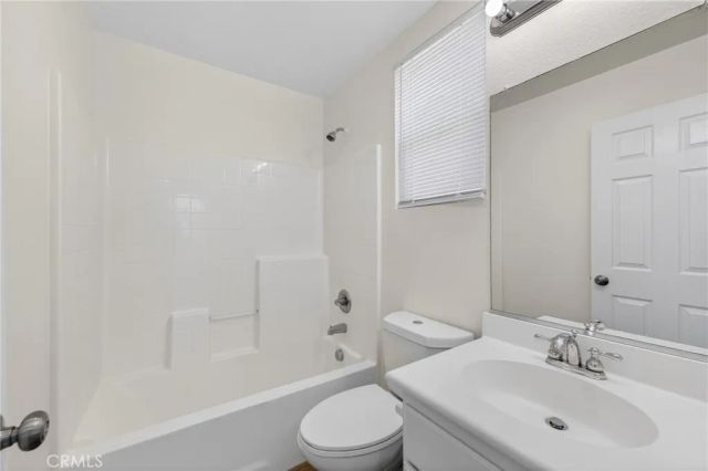 520 Overleaf Way, San Jacinto, CA 92582