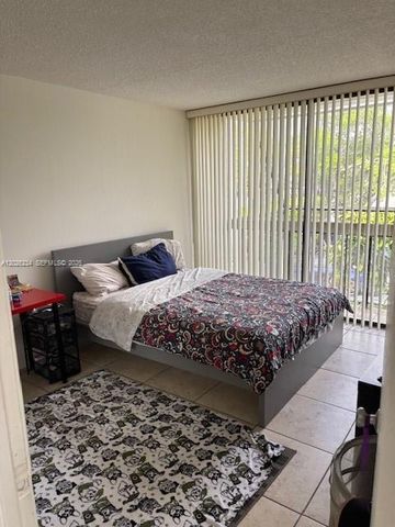 3190 Bird Avenue 15, Coconut Grove, FL 33133