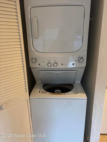 1301 Arlington Lane NE 111, Palm Bay, FL 32905