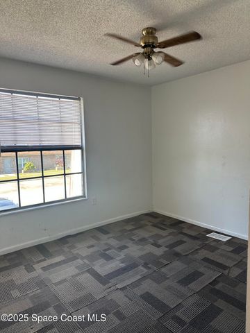 1301 Arlington Lane NE 111, Palm Bay, FL 32905