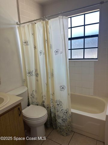 1301 Arlington Lane NE 111, Palm Bay, FL 32905