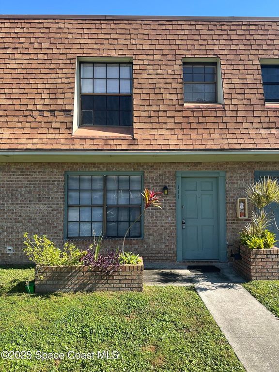 1301 Arlington Lane NE 111, Palm Bay, FL 32905