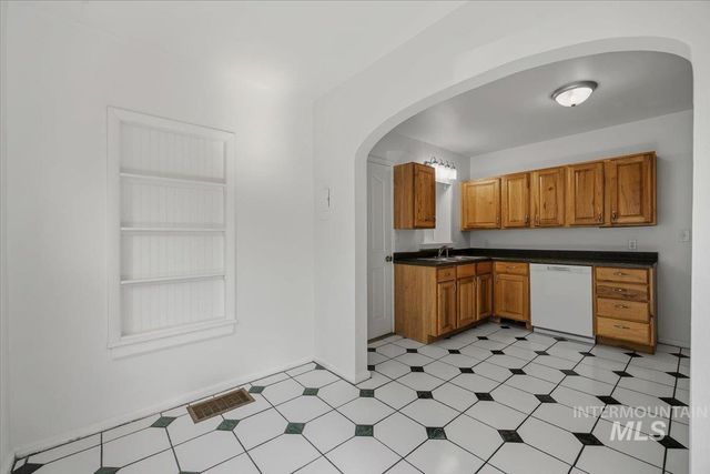 187 Monroe Street, Twin Falls, ID 83301
