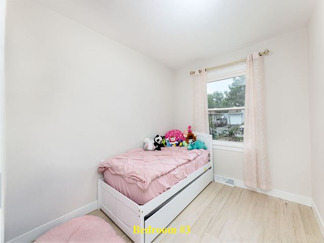 1649 Park Avenue, Hanover Park, IL 60133