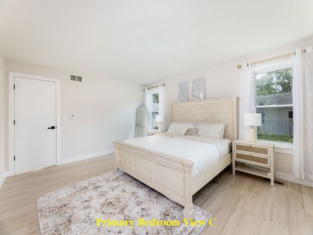 1649 Park Avenue, Hanover Park, IL 60133