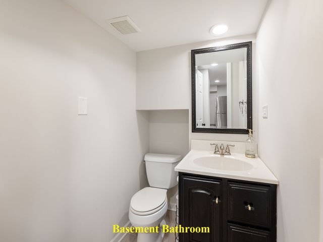 1649 Park Avenue, Hanover Park, IL 60133