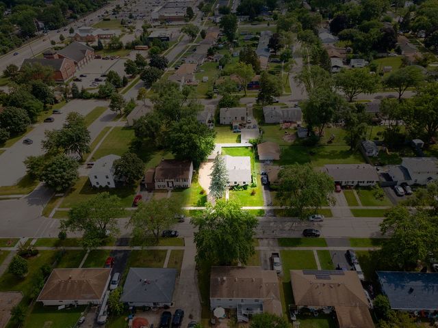 1649 Park Avenue, Hanover Park, IL 60133